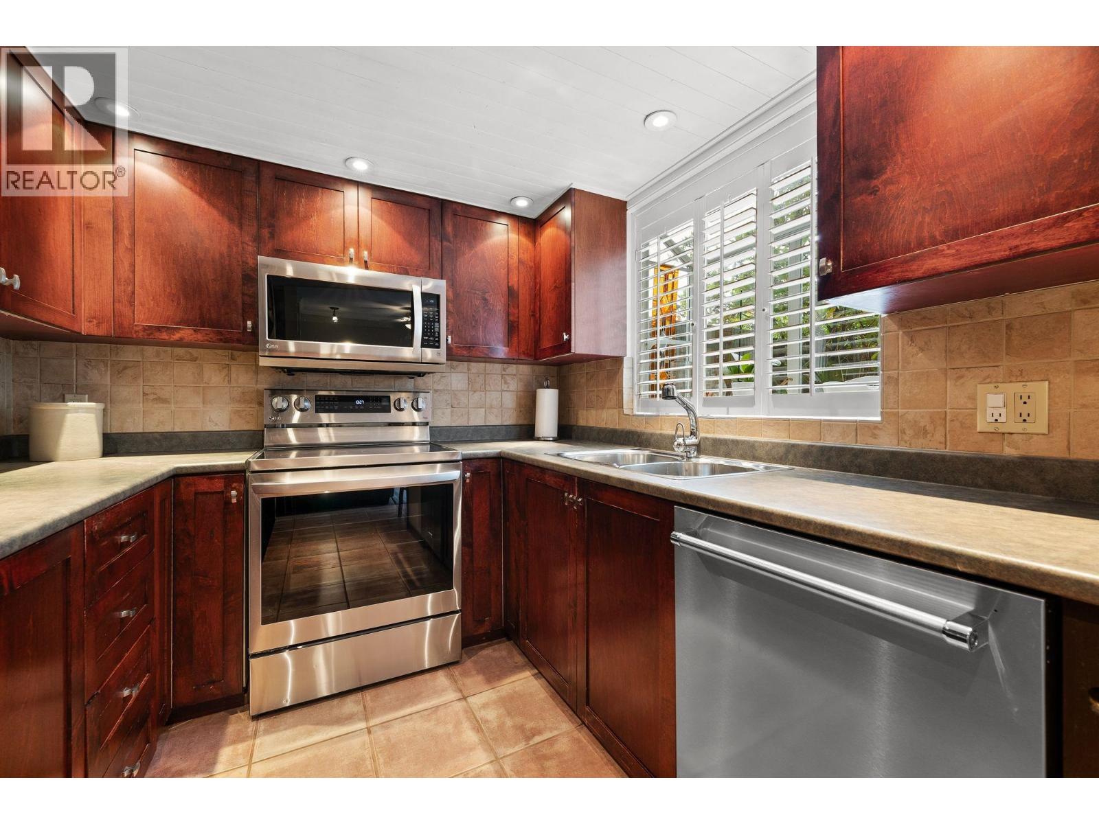 2894 Mount Seymour Parkway, North Vancouver, British Columbia  V7H 1E9 - Photo 10 - R3172766