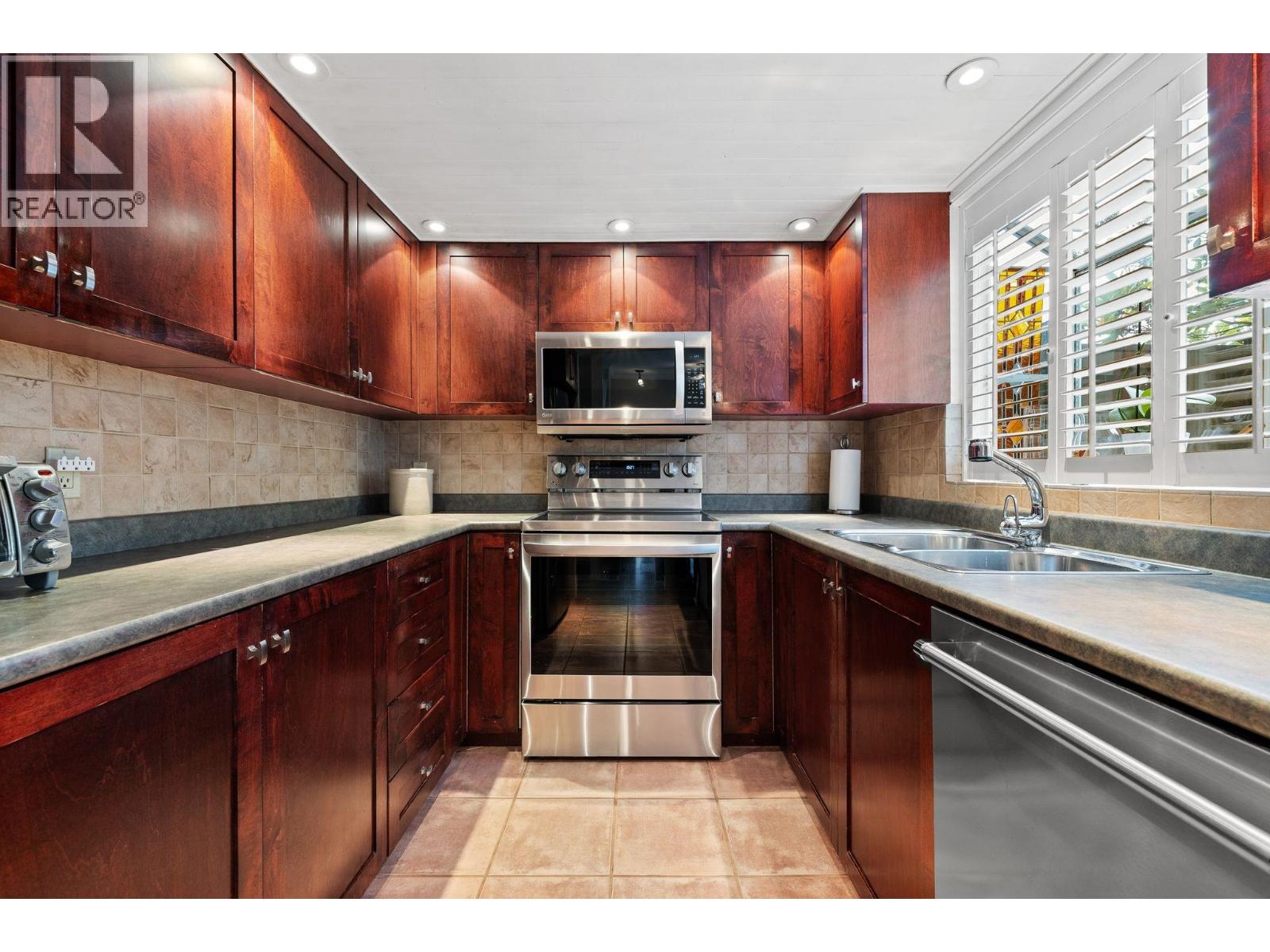 2894 Mount Seymour Parkway, North Vancouver, British Columbia  V7H 1E9 - Photo 9 - R3172766