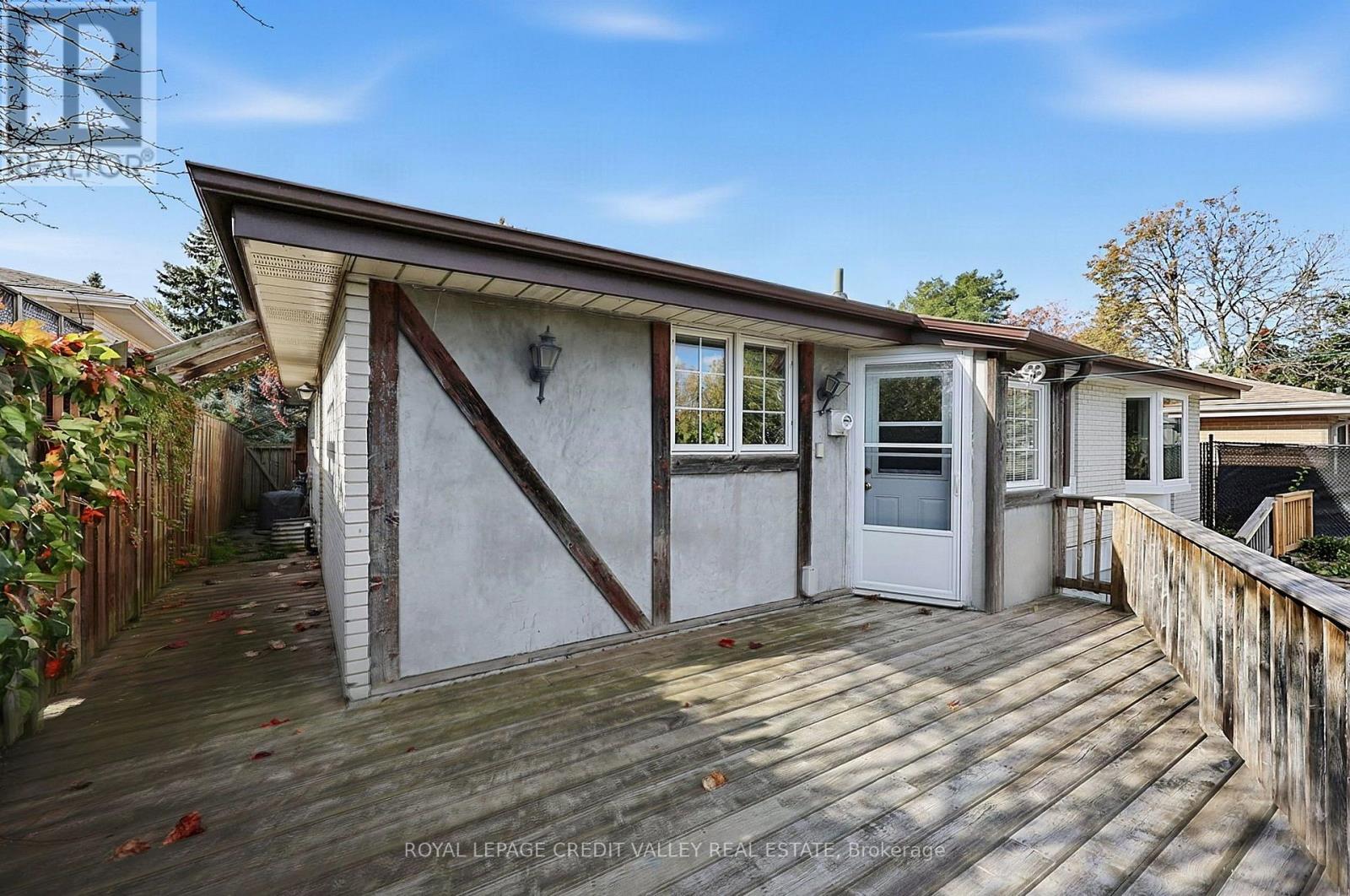 30 Palgrave Crescent, Brampton, Ontario  L6W 1C9 - Photo 37 - W13866656