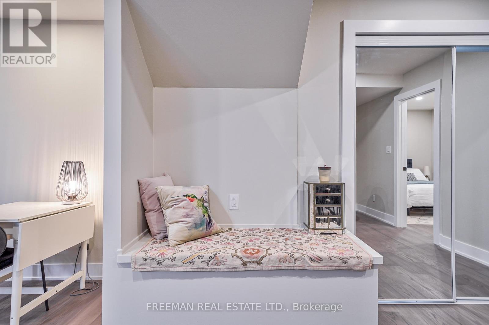 B - 351 Windermere Avenue, Toronto, Ontario  M6S 3L1 - Photo 14 - W13746336