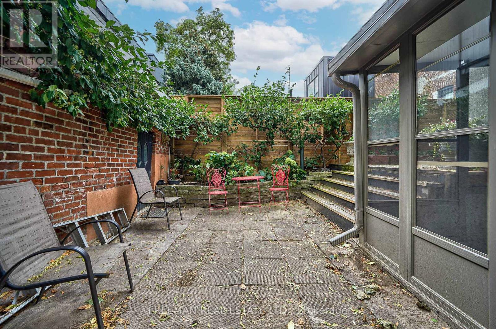 B - 351 Windermere Avenue, Toronto, Ontario  M6S 3L1 - Photo 3 - W13746336