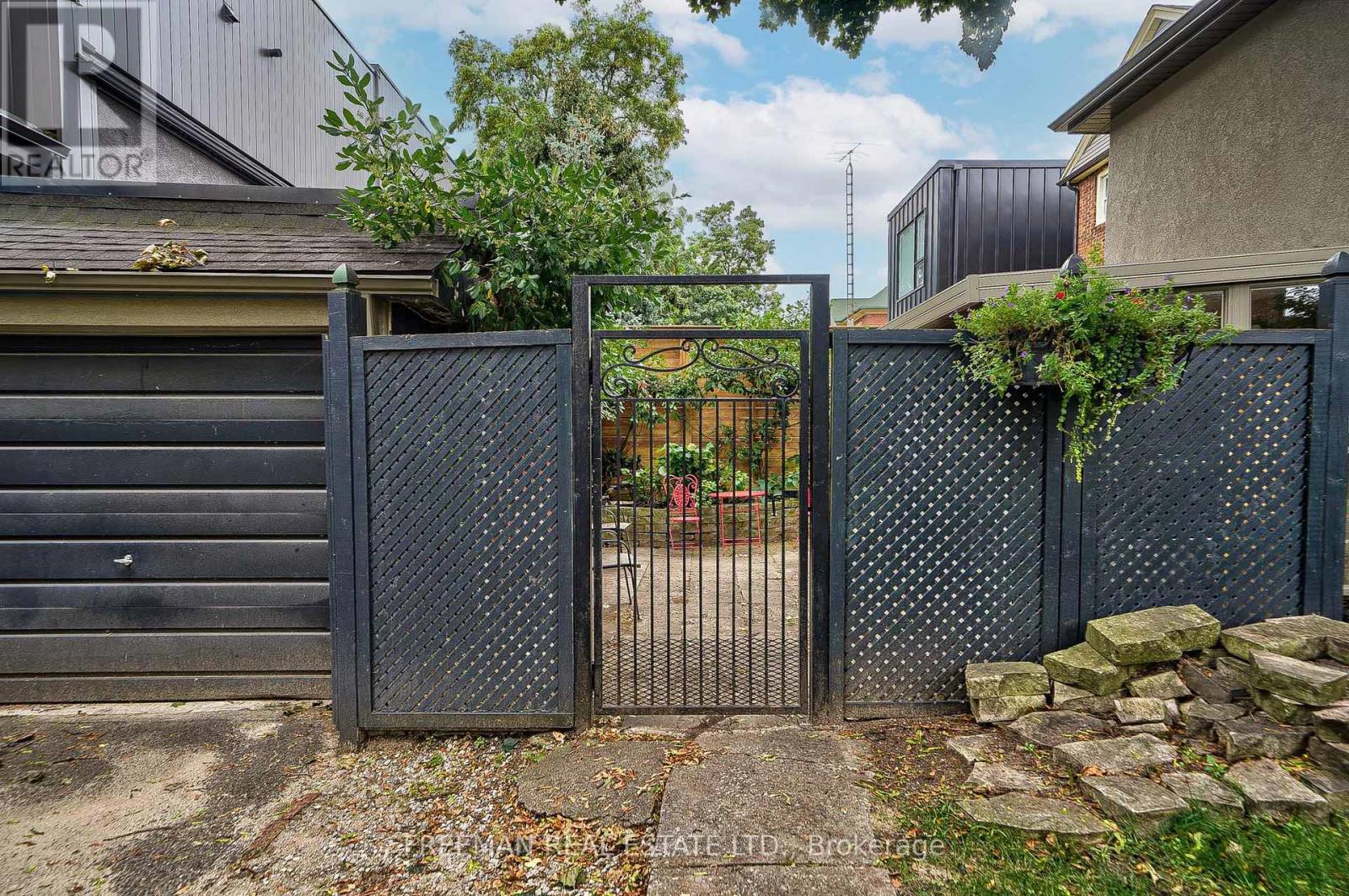 B - 351 WINDERMERE AVENUE, Toronto, Ontario