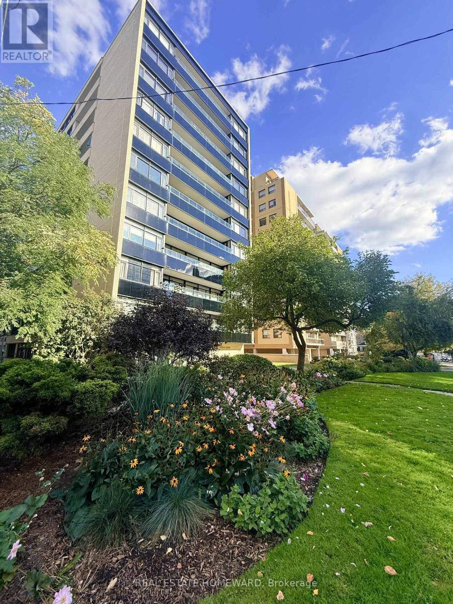 203 - 575 Avenue Road, Toronto, Ontario  M4V 2K2 - Photo 2 - C13867238
