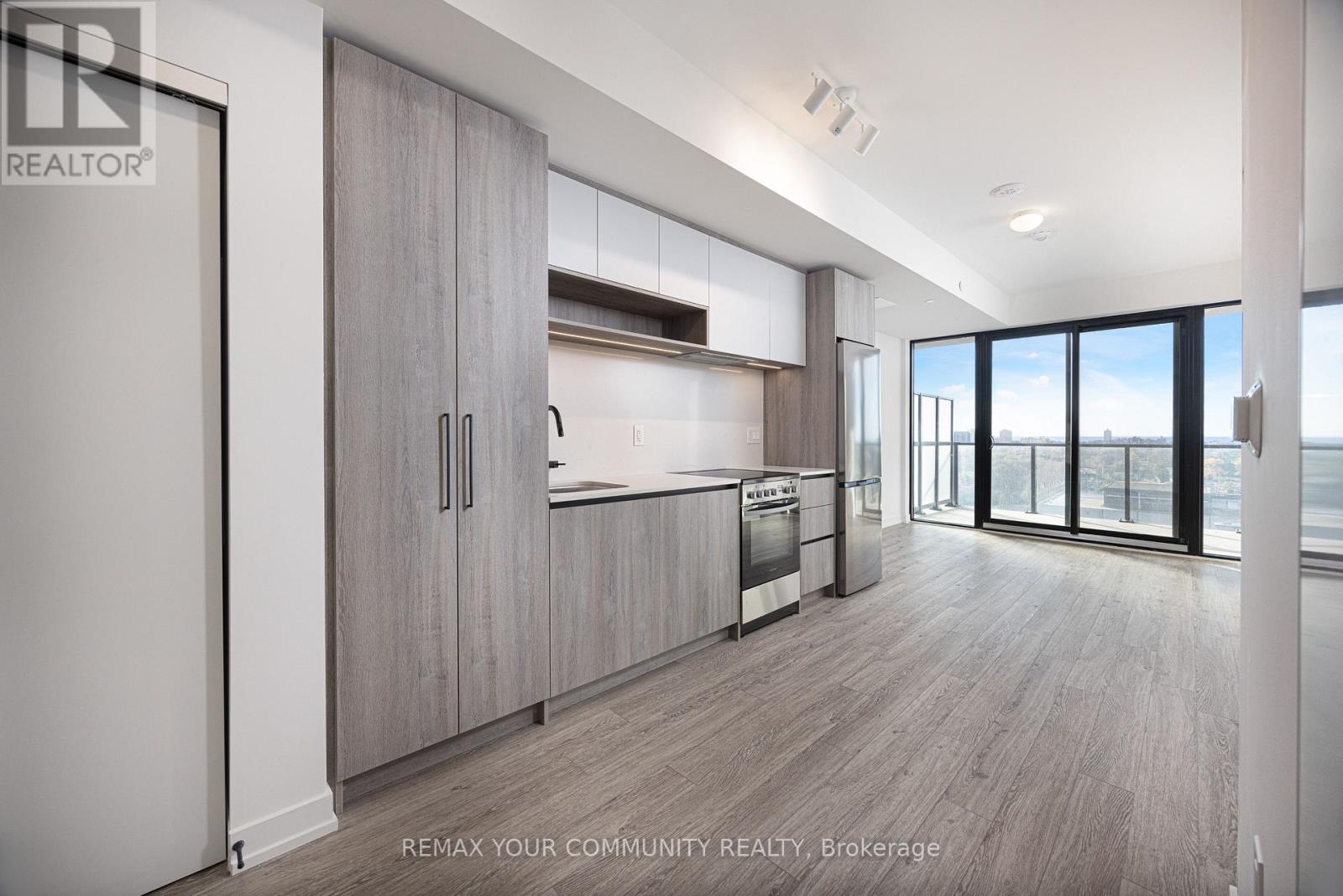 1005 - 181 Sterling Road, Toronto, Ontario  M6R 2B2 - Photo 8 - C13867242