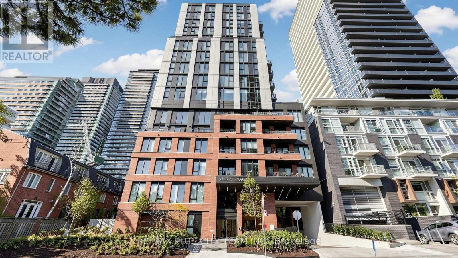 1801 - 109 Erskine Avenue, Toronto, Ontario  M4P 0G6 - Photo 2 - C13867334