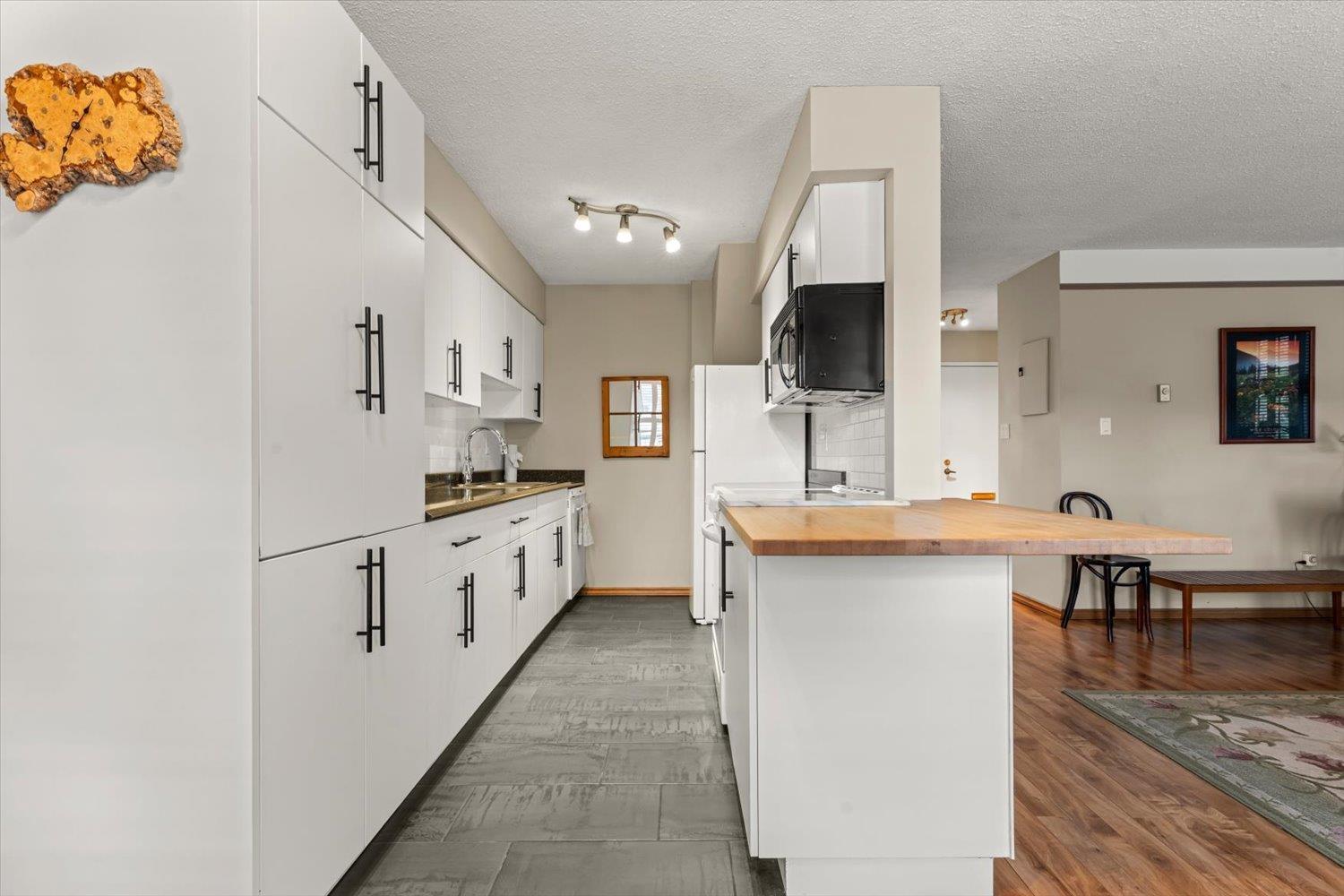 1 46085 GORE AVENUE|Chilliwack Downtown