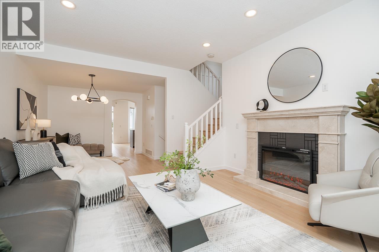 53 7501 CUMBERLAND STREET, Burnaby, British Columbia