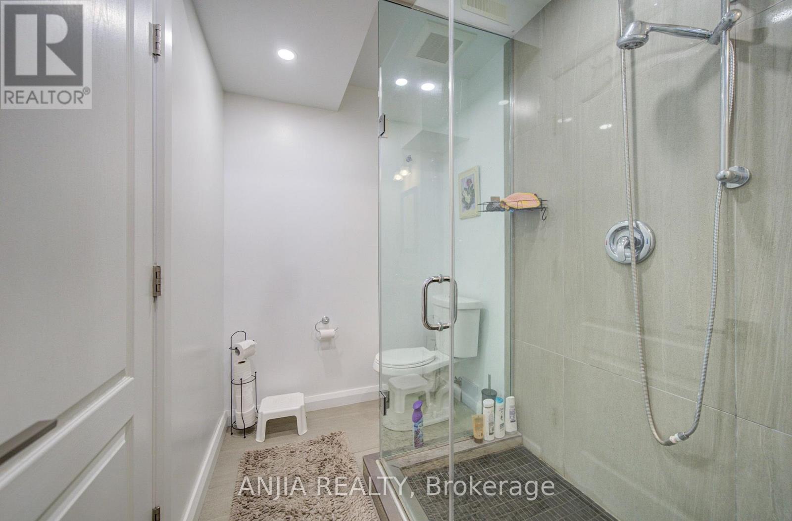7 Hawtin Lane, Aurora, Ontario  L4G 7L4 - Photo 10 - N13867292