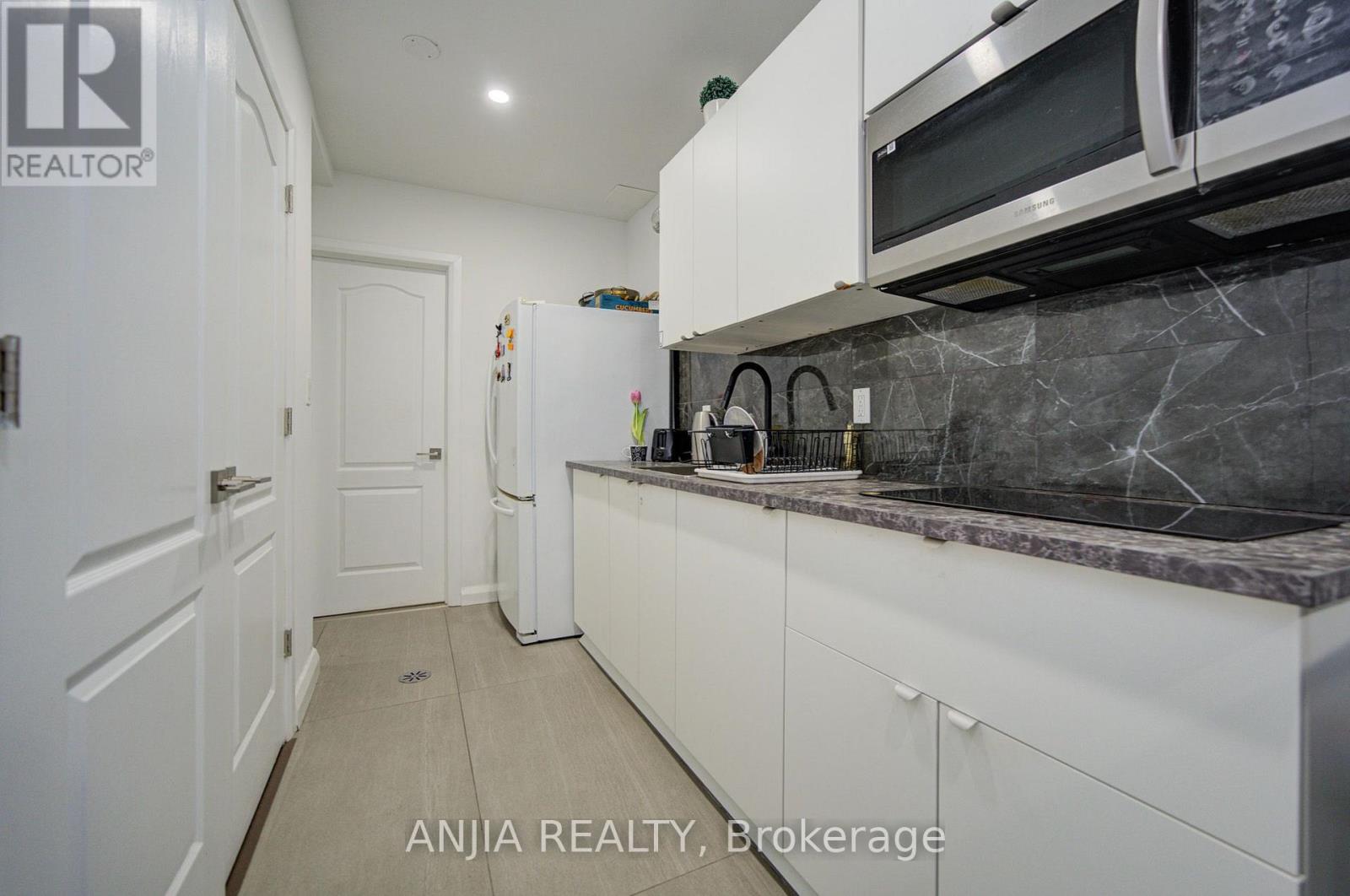 7 Hawtin Lane, Aurora, Ontario  L4G 7L4 - Photo 7 - N13867292