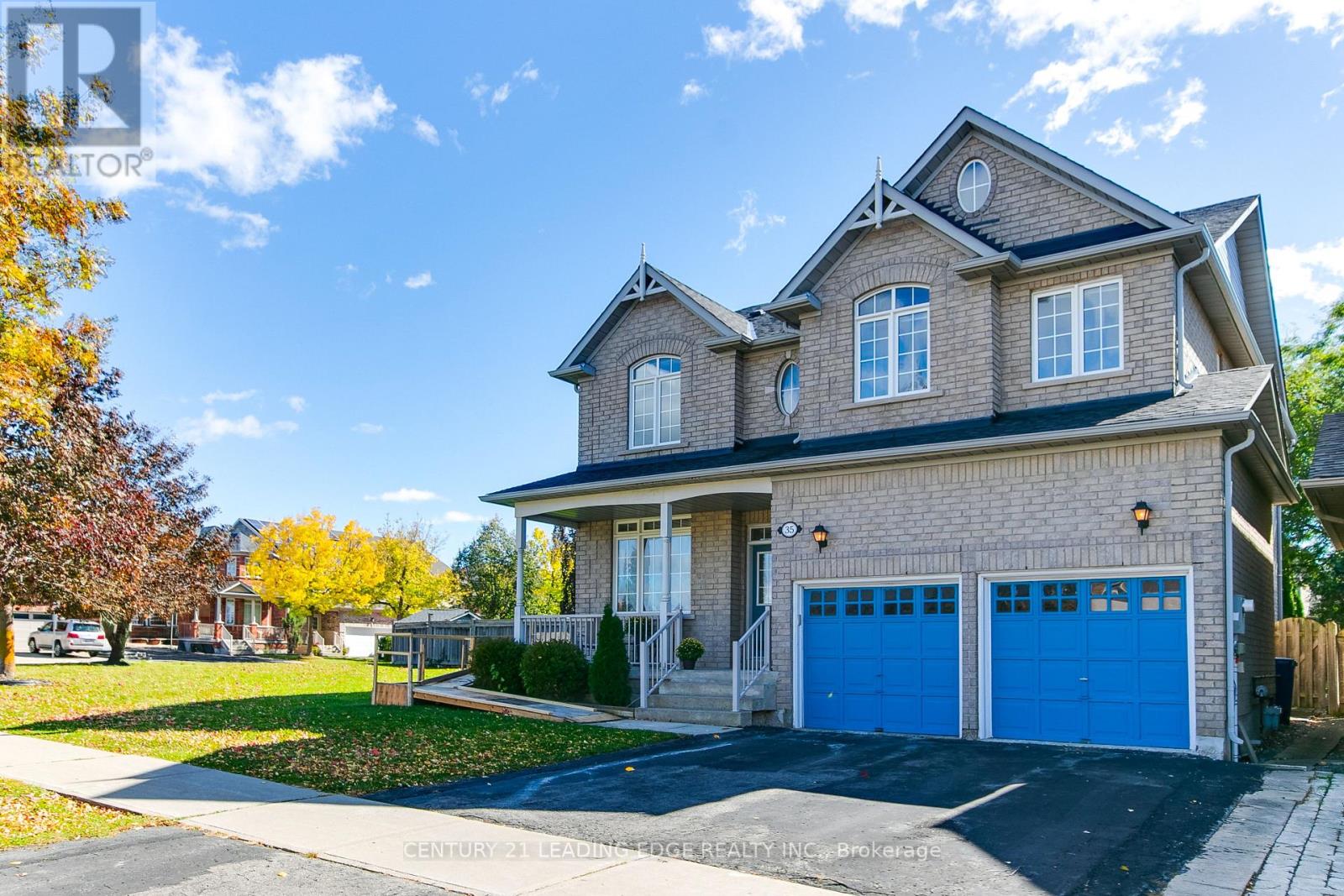 35 HARTWELL WAY, Aurora, Ontario