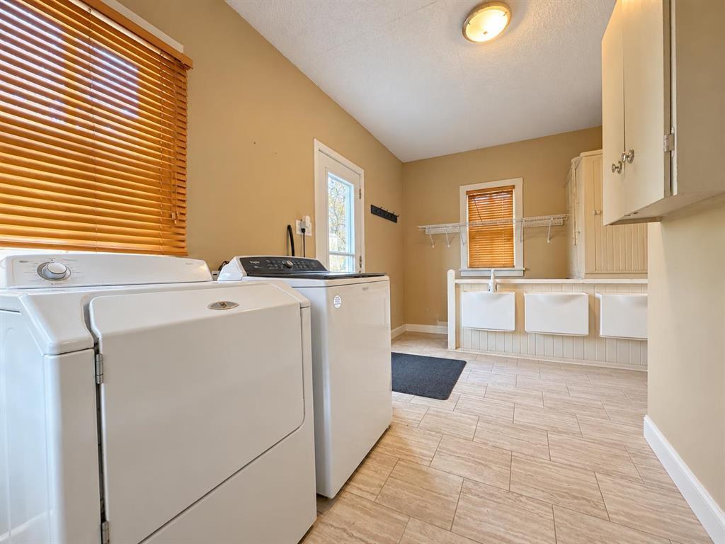 111 Lake Street S, Deloraine, Manitoba  R0M 0M0 - Photo 24 - 202624930