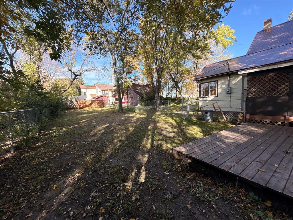 111 Lake Street S, Deloraine, Manitoba  R0M 0M0 - Photo 30 - 202624930
