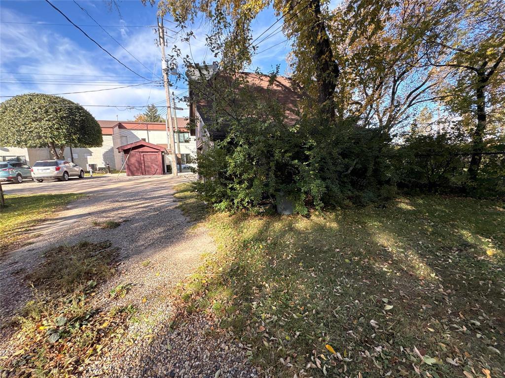 111 Lake Street S, Deloraine, Manitoba  R0M 0M0 - Photo 34 - 202624930