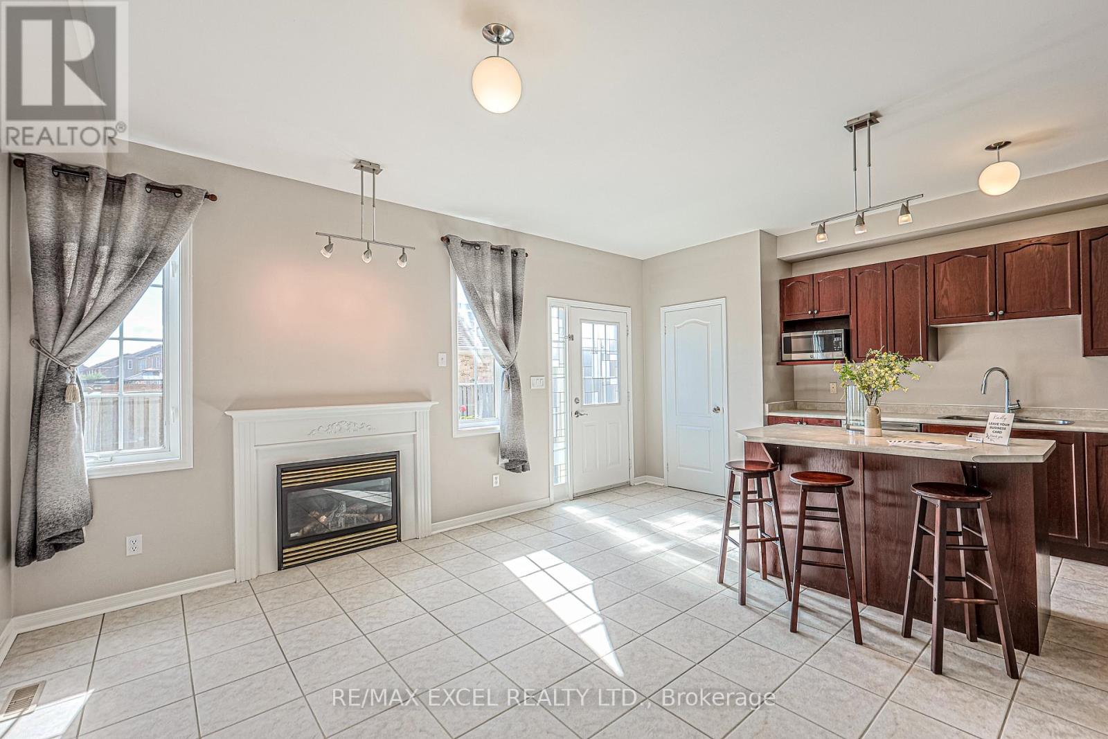 2383 Bur Oak Avenue, Markham, Ontario  L6E 1J8 - Photo 6 - N13846590
