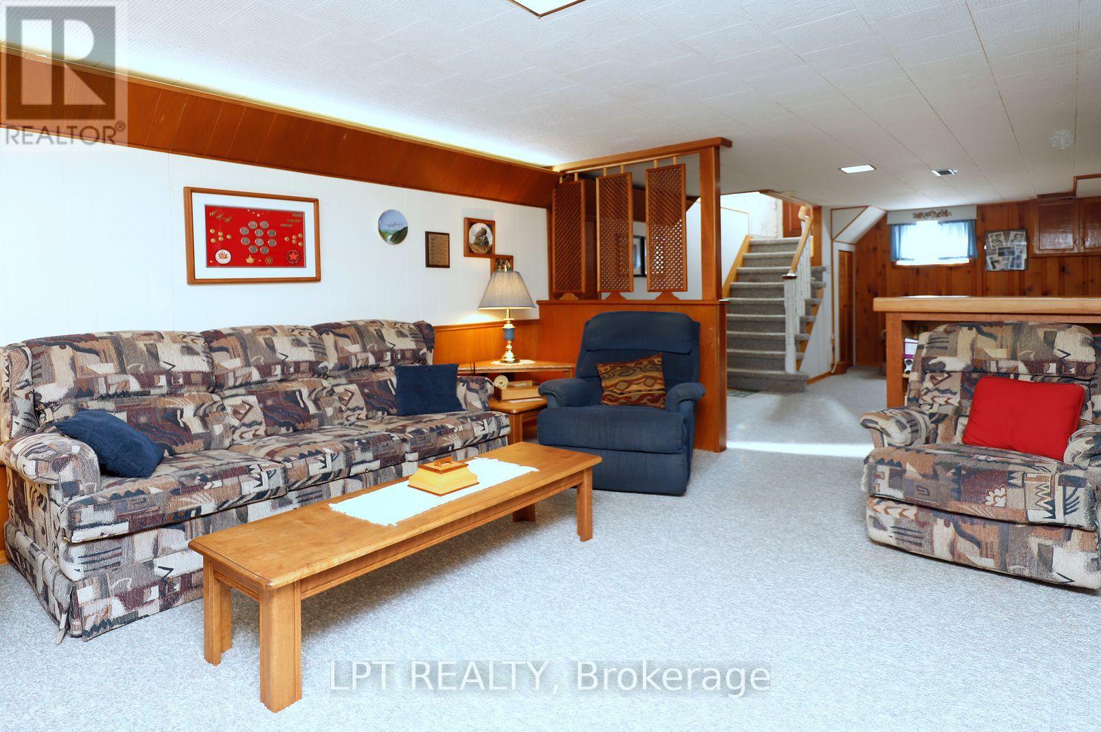 37 Mcgilvray Crescent W, Halton Hills, Ontario  L7G 1L7 - Photo 41 - W13867248