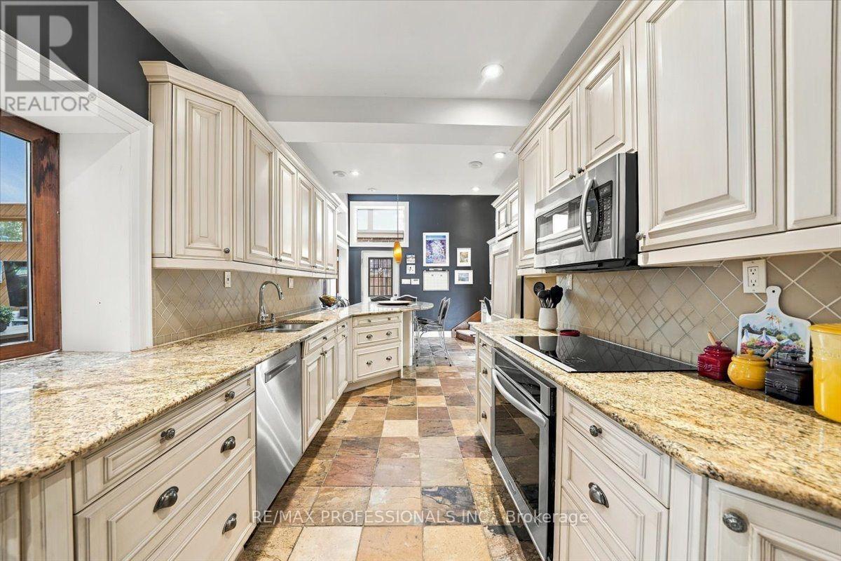 17 King Georges Road, Toronto, Ontario  M8X 1K7 - Photo 18 - W13867284