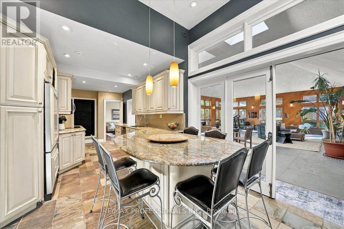 17 King Georges Road, Toronto, Ontario  M8X 1K7 - Photo 19 - W13867284