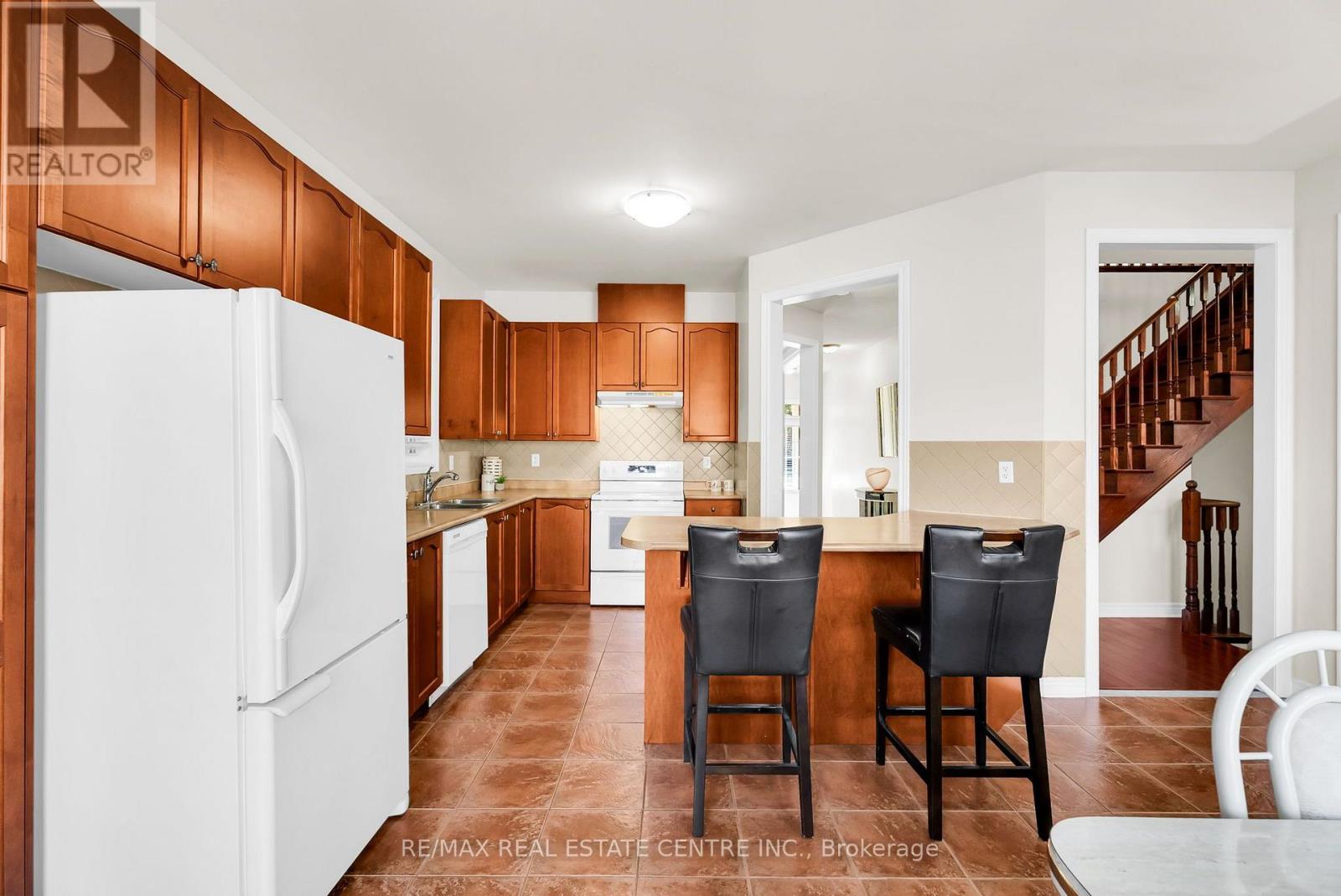 43 Delphinium Way, Brampton, Ontario  L7A 0N3 - Photo 13 - W13867350