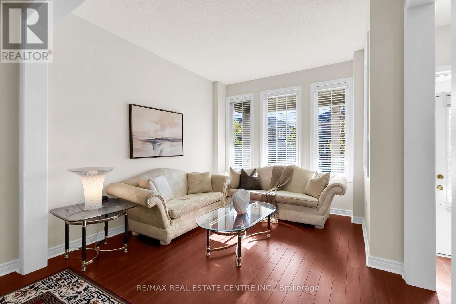 43 Delphinium Way, Brampton, Ontario  L7A 0N3 - Photo 7 - W13867350