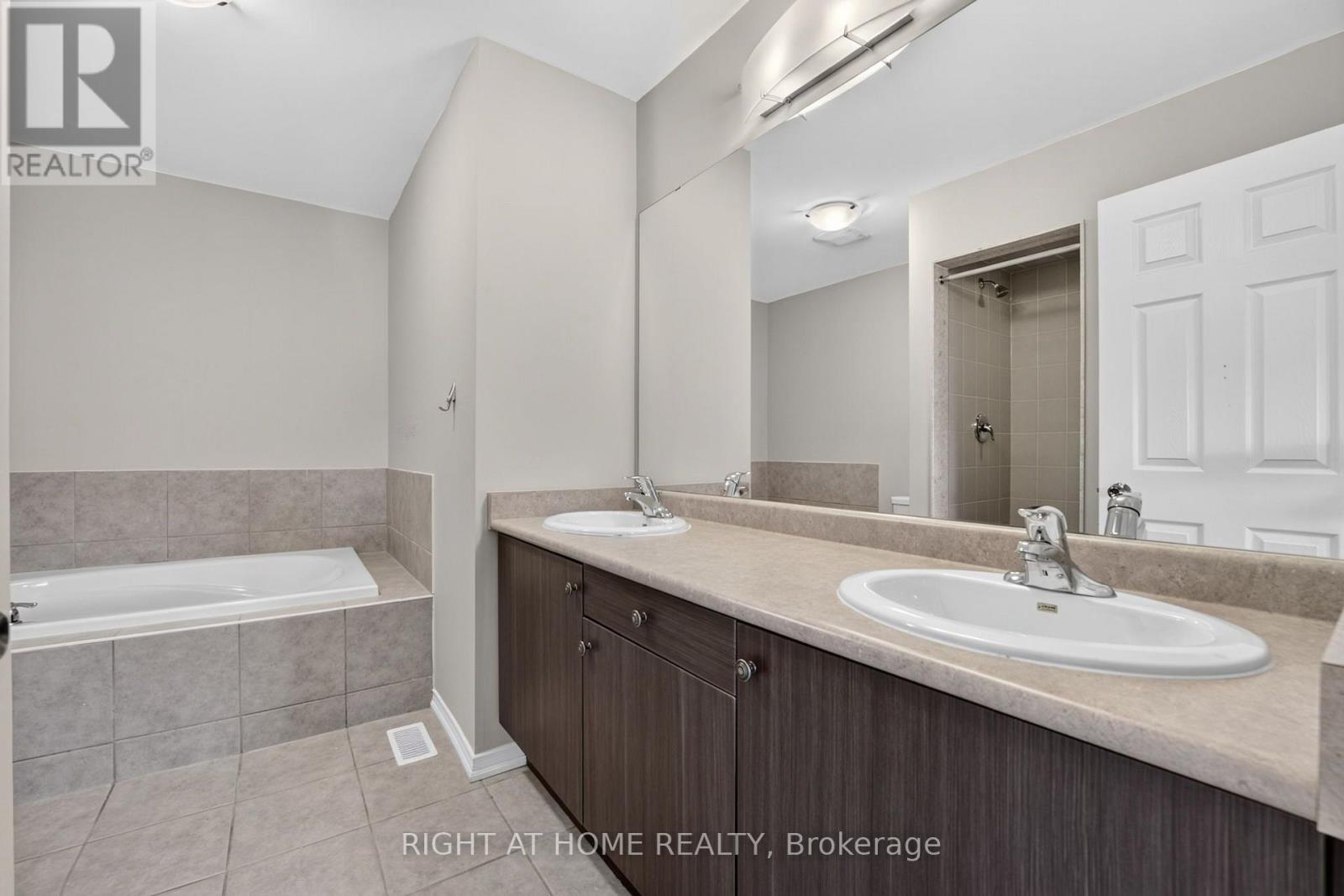 8460 Sweet Chestnut Drive, Niagara Falls, Ontario  L2H 0N2 - Photo 37 - X13867362
