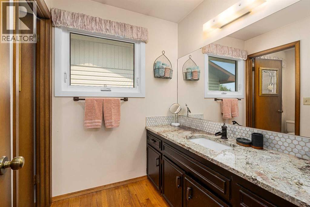 152 Templewood Road NE, Calgary, Alberta  T1Y 4G9 - Photo 23 - A2334666