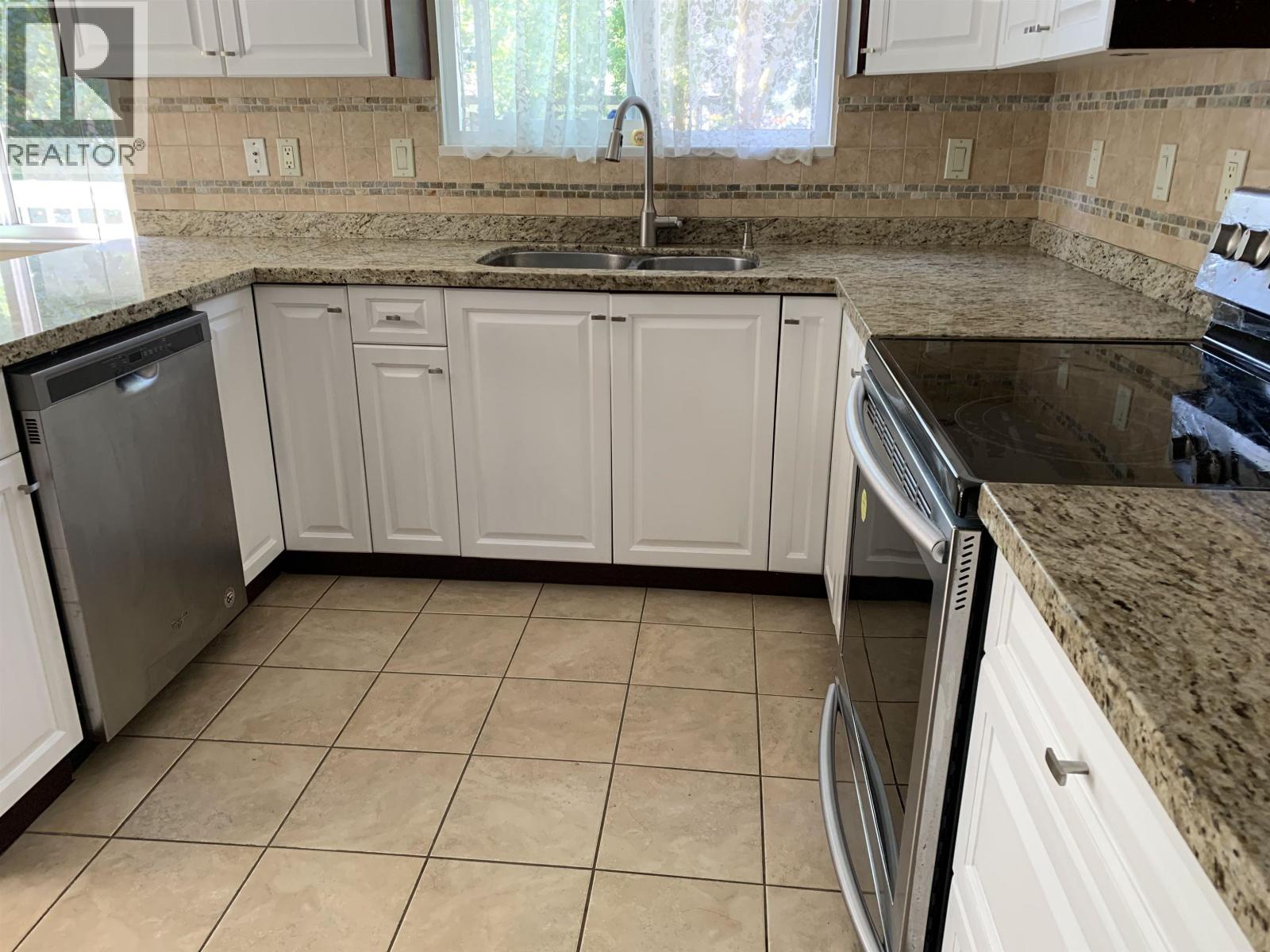 3650 Lynndale Crescent, Burnaby, British Columbia  V5A 3S8 - Photo 5 - R3172411