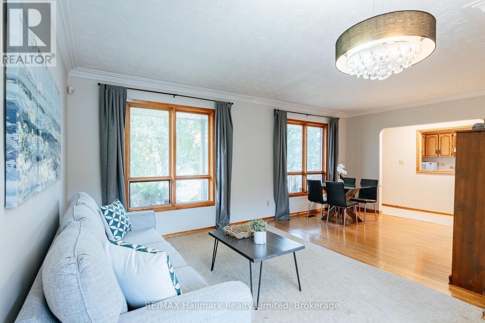 41 WILLIAM STREET Guelph (St. George's) Ontario Canada N1E5E2 3