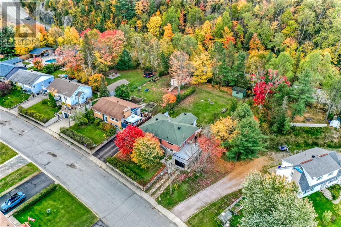 68 Pine Street, Onaping, Ontario  P0M 2B0 - Photo 35 - 2130773