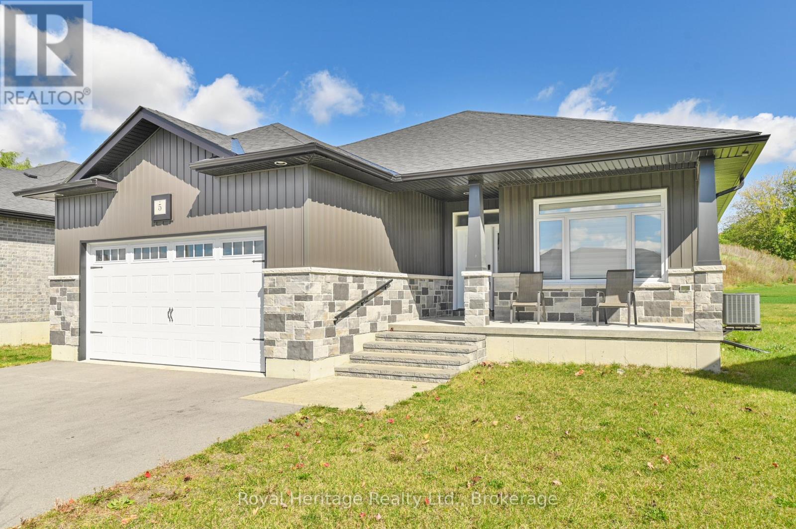 5 Schmidt Way, Quinte West, Ontario  K8V 0L5 - Photo 2 - X13867460