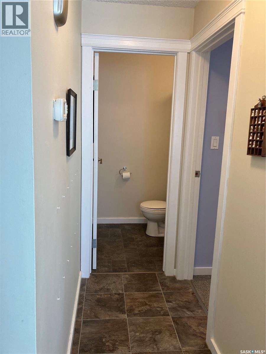204 A & B 5th Avenue, Caronport, Saskatchewan  S0H 0S0 - Photo 19 - SK050429