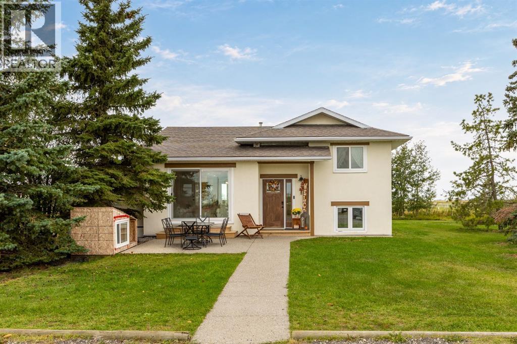 245219 Range Road 271, Rural Rocky View County, Alberta  T1Z 0V9 - Photo 1 - A2348494