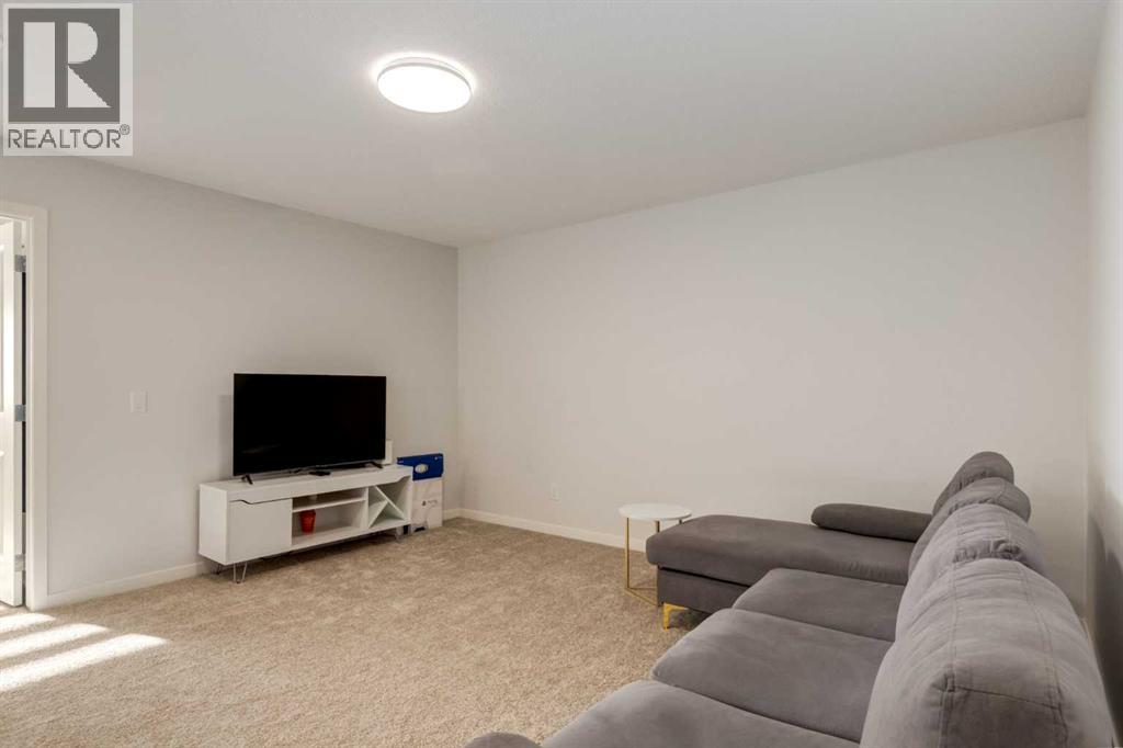 29 Marmot Passage NW, Calgary, Alberta  T3R 2J3 - Photo 18 - A2349928
