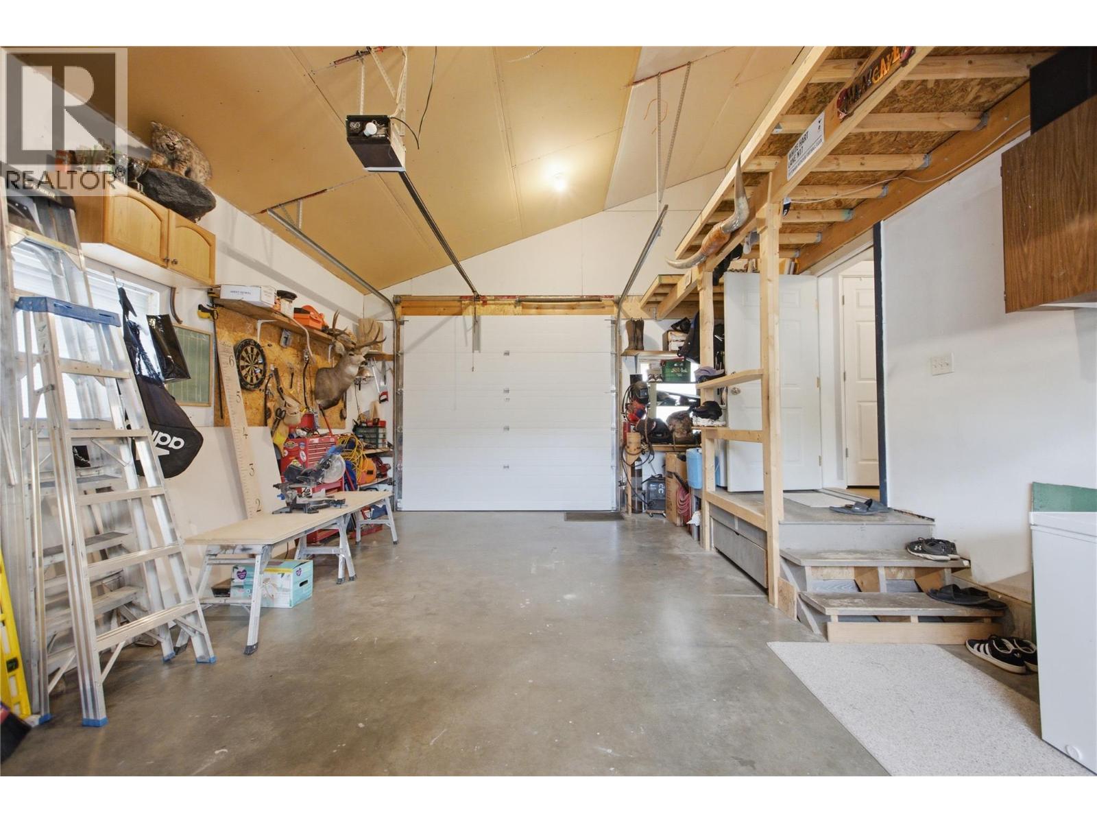 2624 Joyce Avenue, Kamloops, British Columbia  V2B 4M3 - Photo 32 - 10402684
