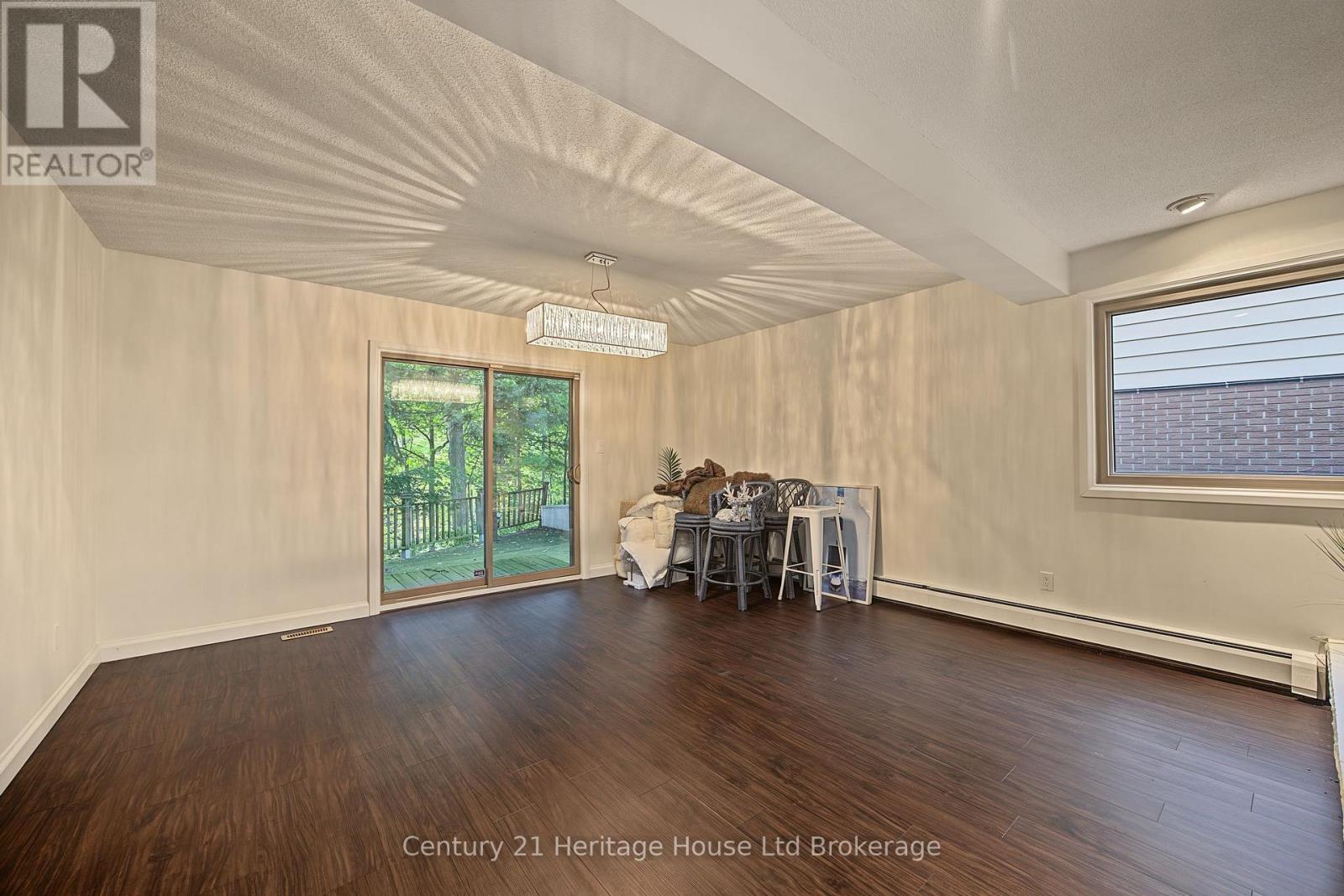 7 Thistle Court, Tillsonburg, Ontario  N4G 2S8 - Photo 6 - X13857476