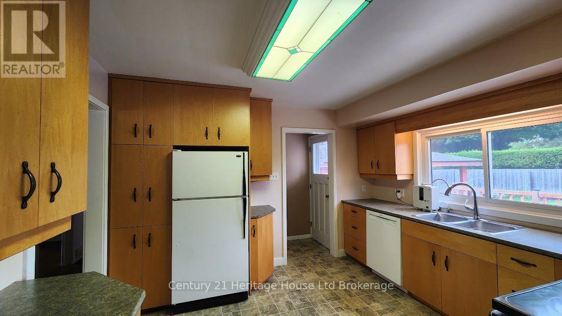 54 Glendale Drive, Tillsonburg, Ontario  N4G 1J5 - Photo 9 - X13604692
