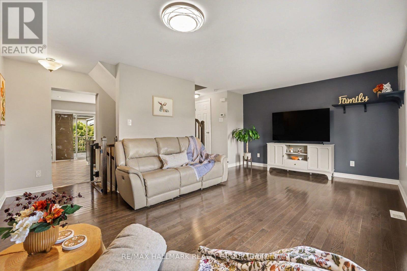614 Martinique Lane, Ottawa, Ontario  K2S 0L9 - Photo 18 - X13867410