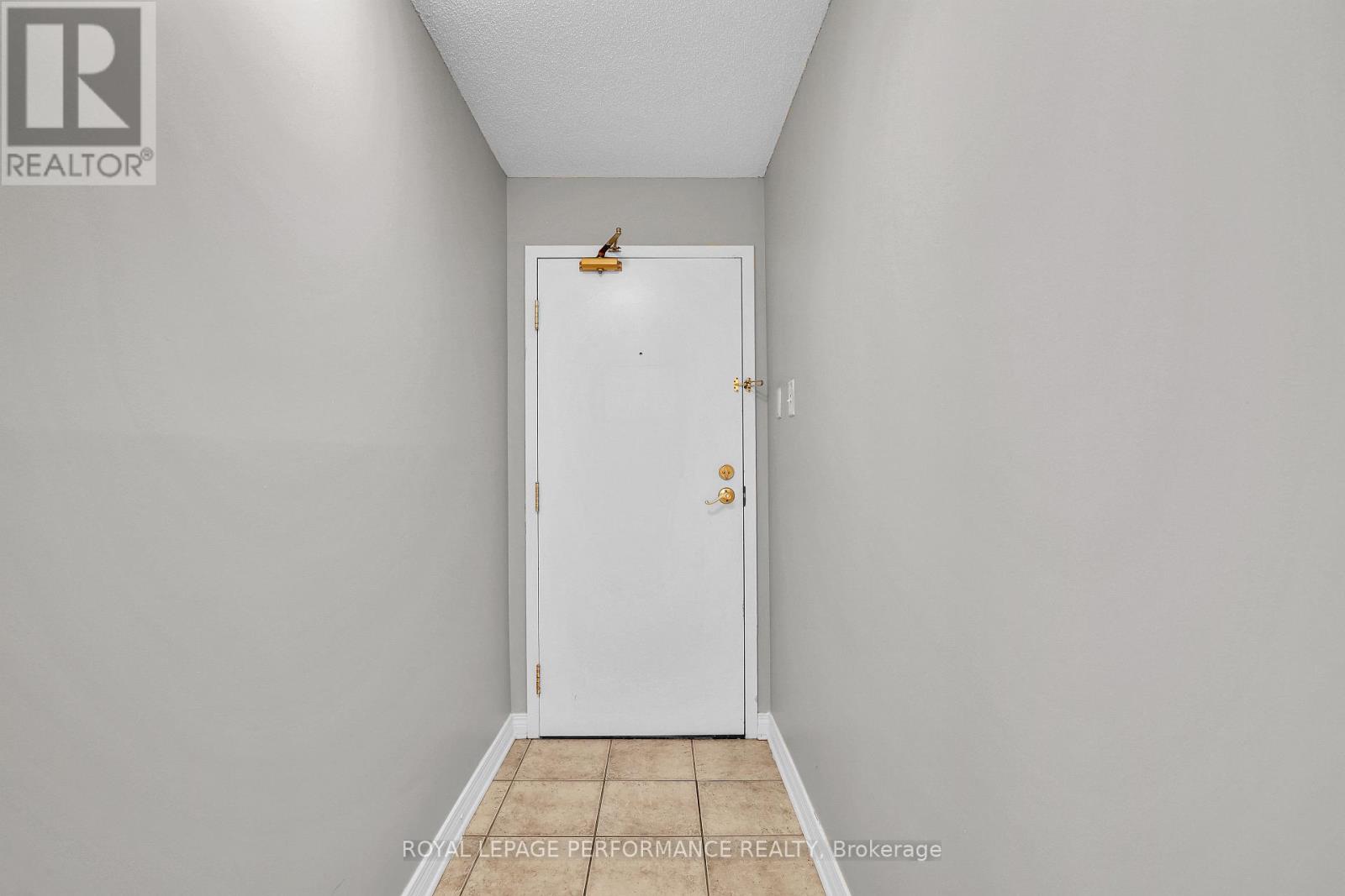 429 Somerset Street W, Ottawa, Ontario  K2P 2P5 - Photo 4 - X13867498