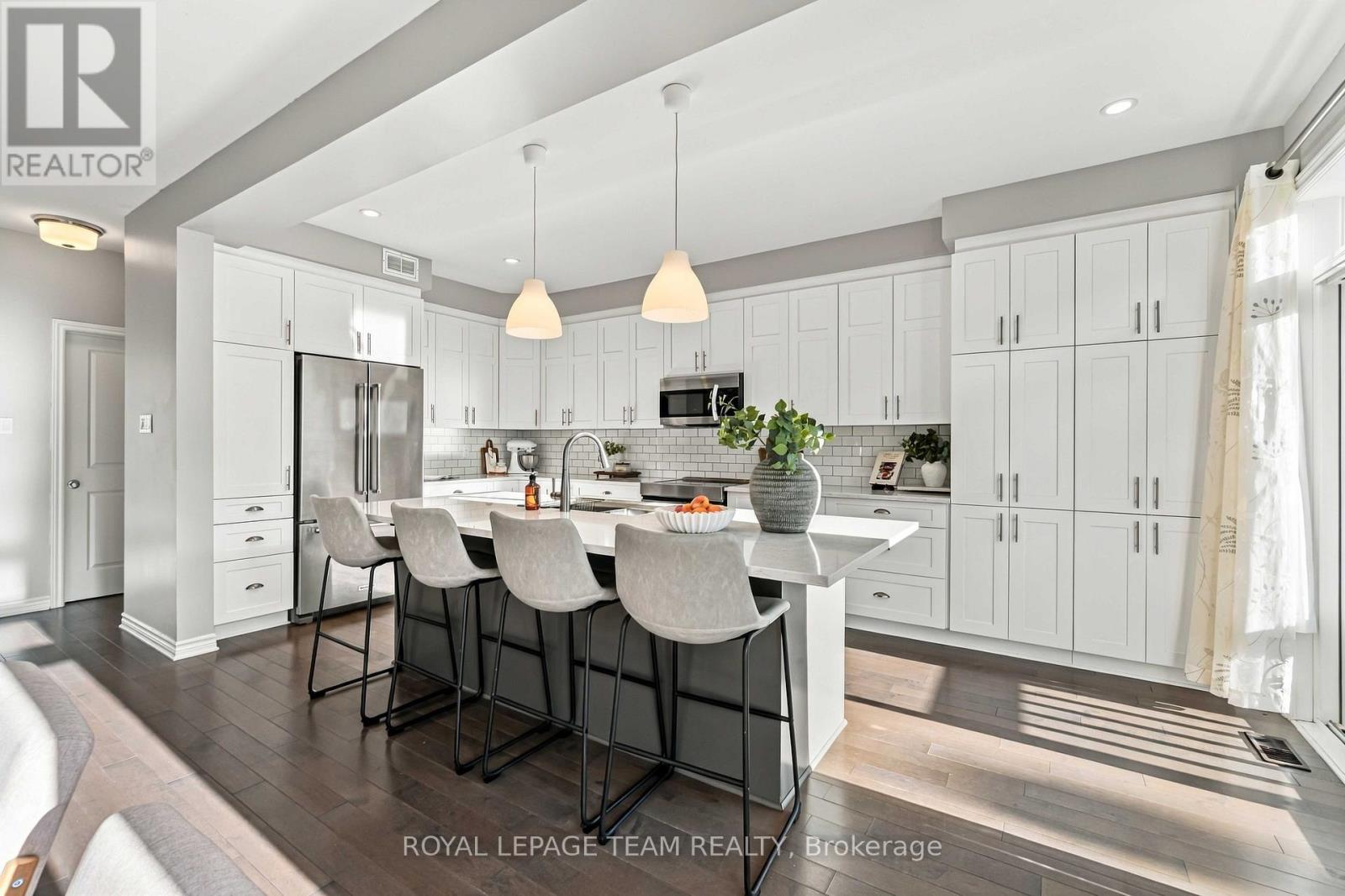 578 Rockrose Way, Ottawa, Ontario  K1T 0J9 - Photo 8 - X13867504