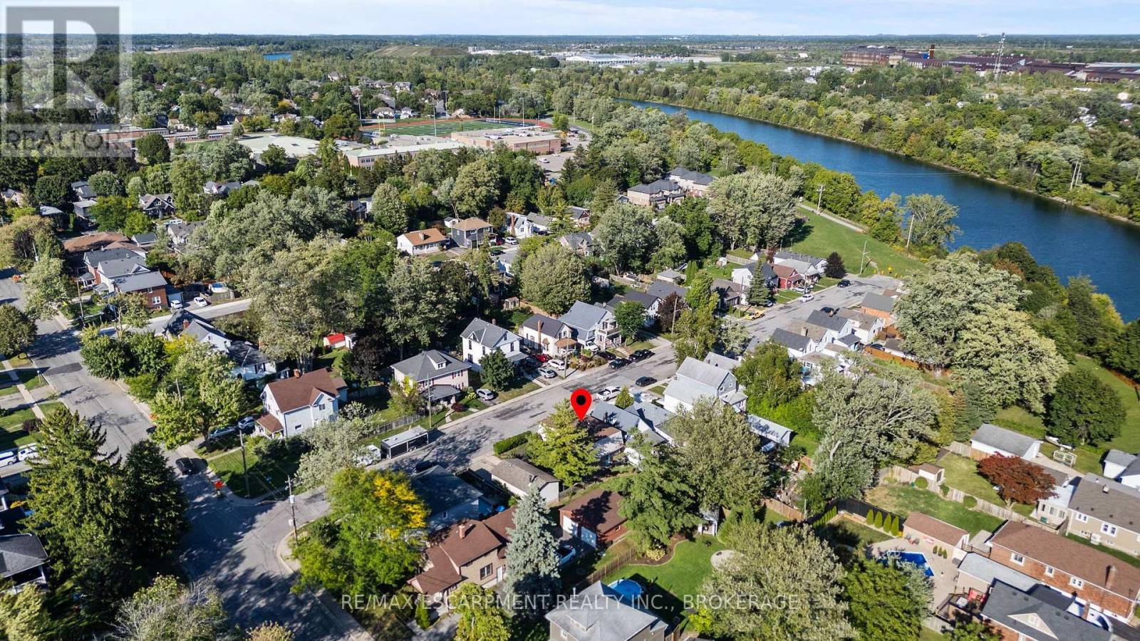 Upper - 15 Mccormick Street, Welland, Ontario  L3C 4L8 - Photo 20 - X13867548