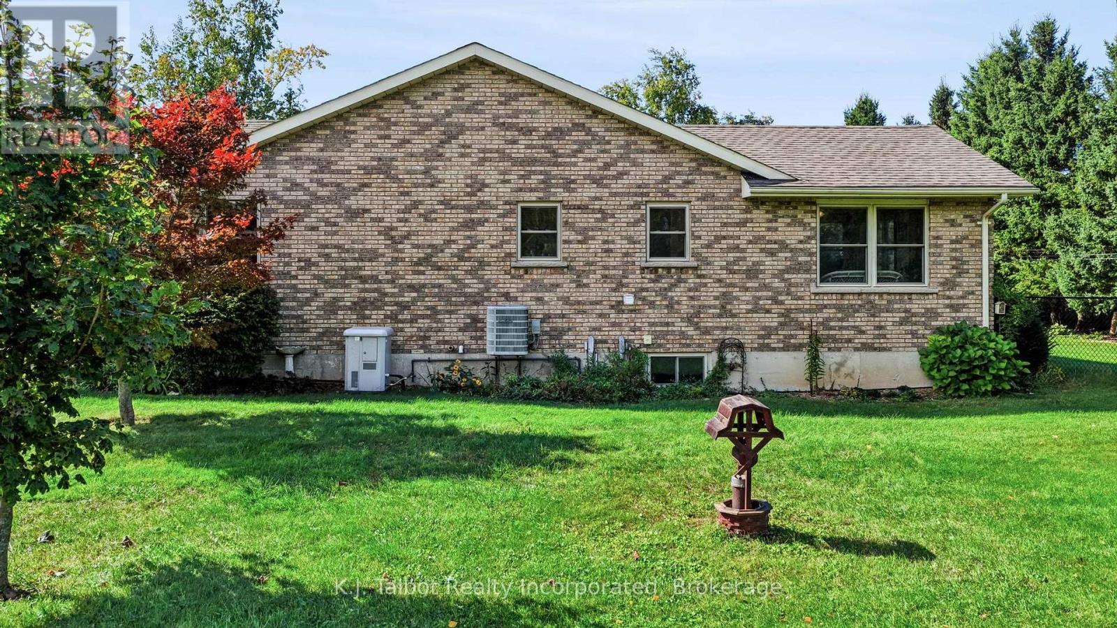 33786 Crystal Springs Road, R. R. #1 Road, Bluewater, Ontario N0M 1G0 - Photo 12 - X13867562