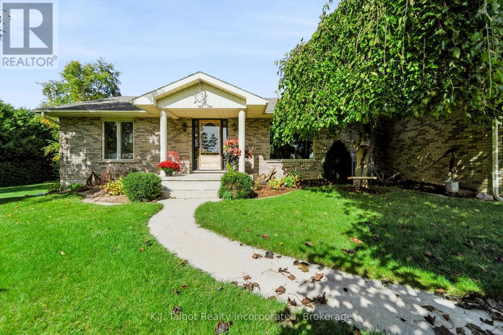 33786 Crystal Springs Road, R. R. #1 Road, Bluewater, Ontario N0M 1G0 - Photo 17 - X13867562