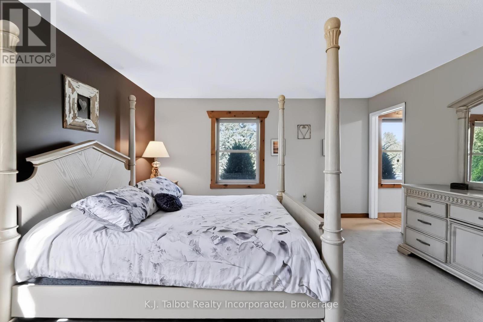 33786 Crystal Springs Road, R. R. #1 Road, Bluewater, Ontario N0M 1G0 - Photo 32 - X13867562