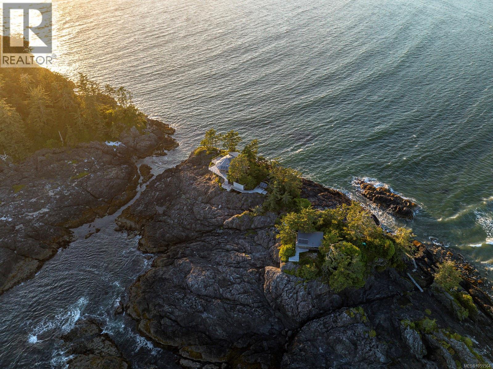 0 Frank Island, Tofino, British Columbia  V0R 2Z0 - Photo 14 - 1051564
