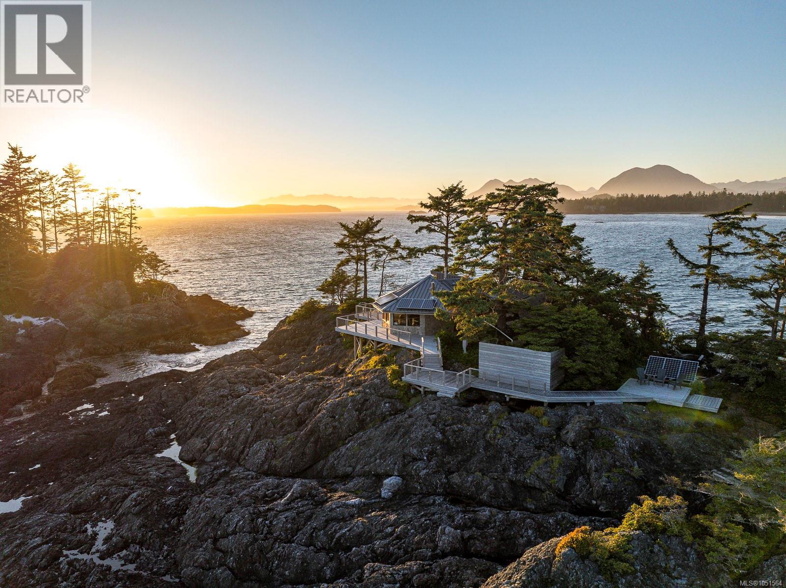 0 Frank Island, Tofino, British Columbia  V0R 2Z0 - Photo 15 - 1051564