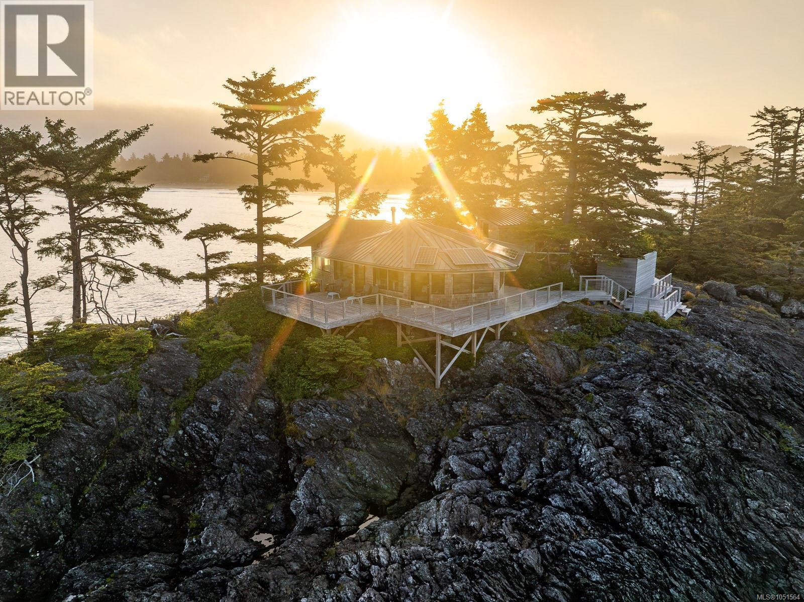 0 Frank Island, Tofino, British Columbia  V0R 2Z0 - Photo 19 - 1051564