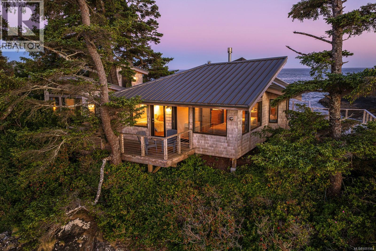 0 Frank Island, Tofino, British Columbia  V0R 2Z0 - Photo 5 - 1051564