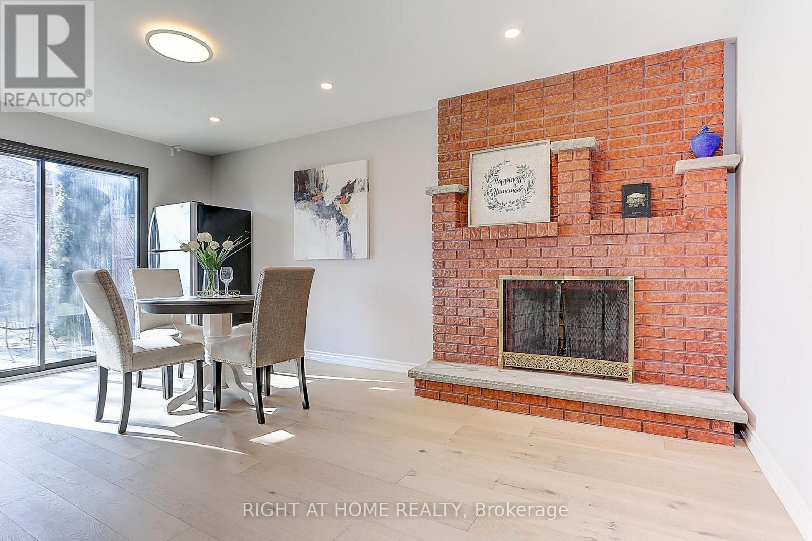 Ground Unit - 87 Stockdale Crescent, Richmond Hill (North Richvale), Ontario  L4C 3T1 - Photo 6 - N13867436