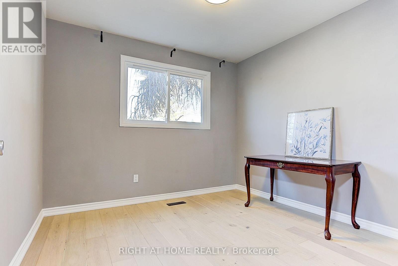 Ground Unit - 87 Stockdale Crescent, Richmond Hill (North Richvale), Ontario  L4C 3T1 - Photo 9 - N13867436