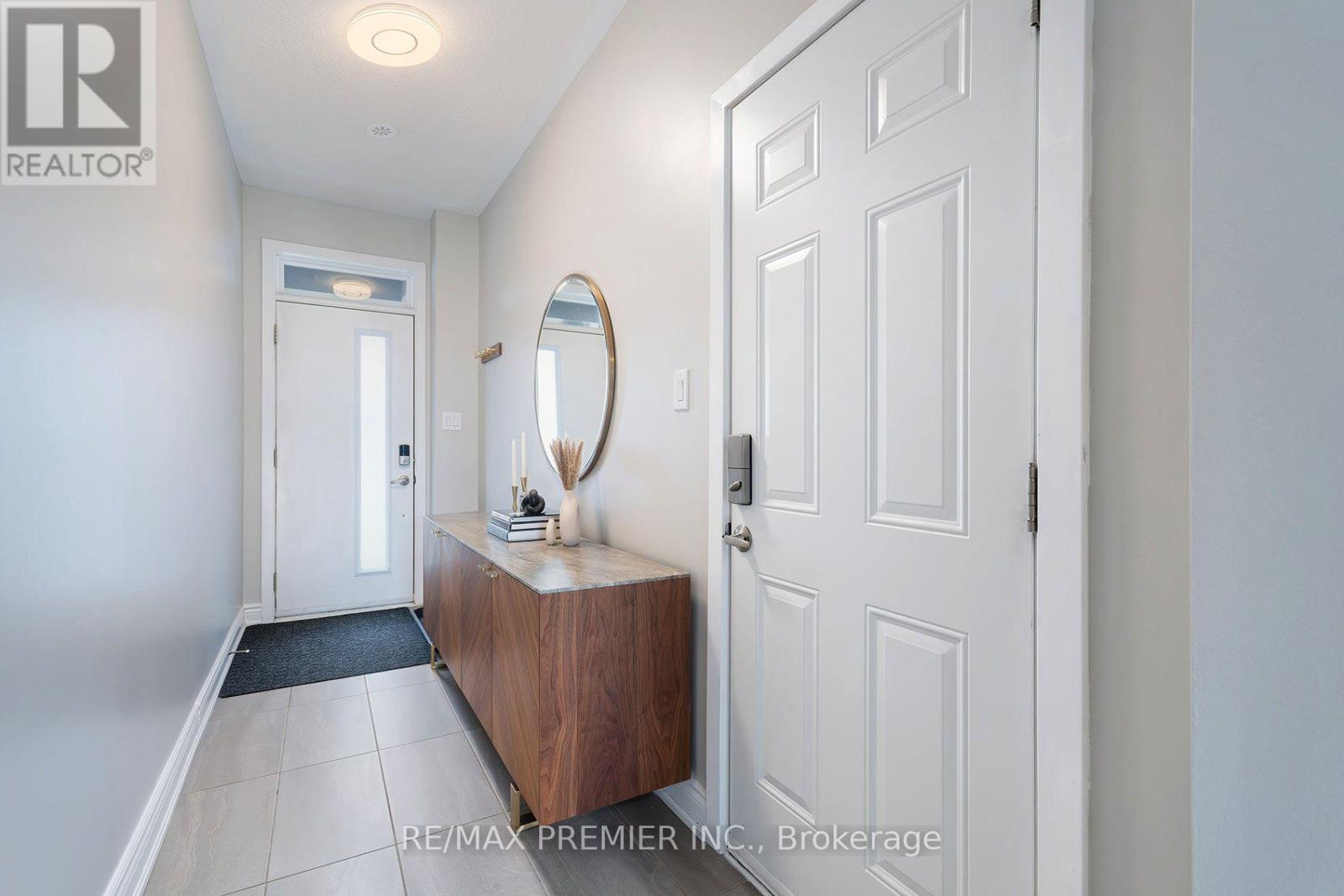 34 Dalhousie Street, Vaughan, Ontario  L4L 0L6 - Photo 3 - N13867522