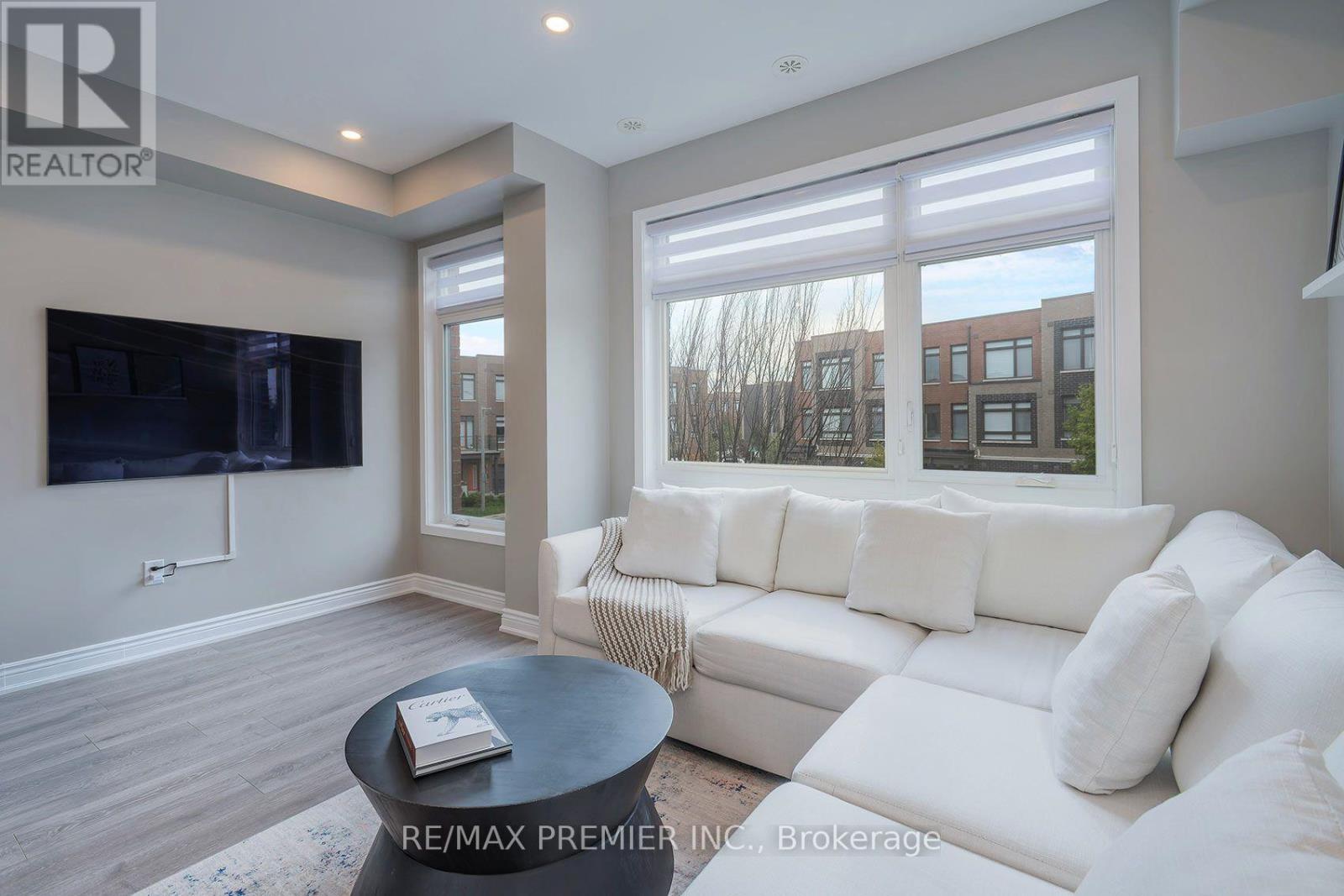 34 Dalhousie Street, Vaughan, Ontario  L4L 0L6 - Photo 4 - N13867522